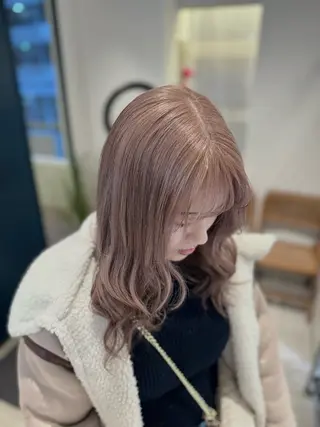 ミディアム 前田 美桜のヘアスタイル