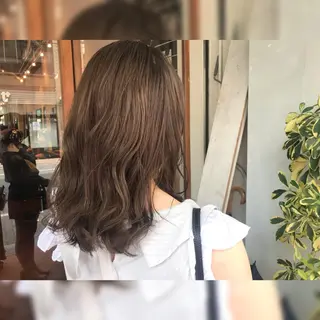 セミロング カラー マイ 【川口】のヘアスタイル