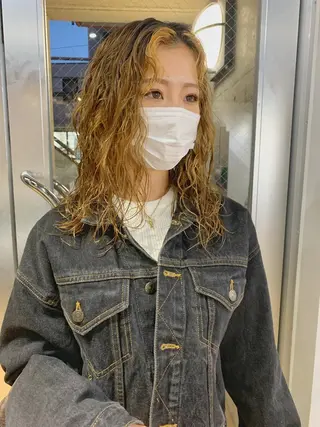 ミディアム ハイトーンNo.1✨ パーマ✨イマイタツヤのヘアスタイル