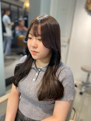 セミロング カラー 韓国風レイヤーカット 💎髪質改善"yuiのヘアスタイル