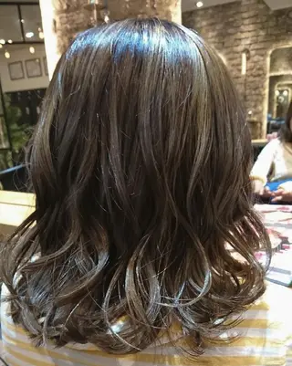 ミディアム カラー youres センター南所属・今満 精二のヘアスタイル