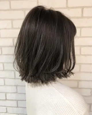 ショート カラー RAF TOKYO所属・小島 侑衣のヘアスタイル