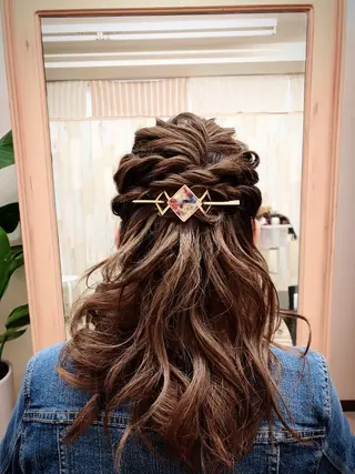 セミロング ヘアアレンジ Hair Salon Noel所属・吉田 由希子のヘアスタイル