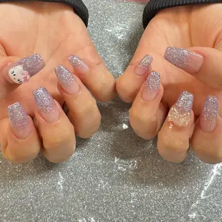 ネイル VIERU 🌈🎀💖のネイルデザイン