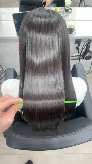 ロング 🦄髪質改善トリー トメント🦄イリスのヘアスタイル