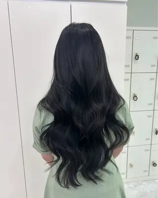 ロング カラー 海外風ブリーチなし 🫒Rion🫒🩶のヘアスタイル
