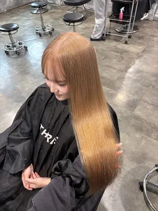 カラー ベージュ/ピンク【く すみカラー】レイヤーのヘアスタイル