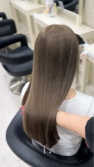 ロング カラー 🤍韓国大人っぽ ベージュMAI🤍のヘアスタイル