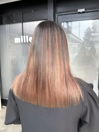 セミロング カラー 透明感カラー/パーマ 🌀アオノアユミのヘアスタイル