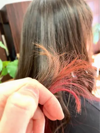 セミロング カラー キラ ゲンキのヘアスタイル