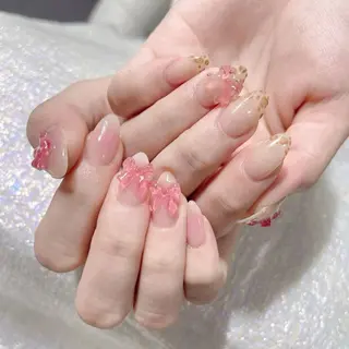 ネイル Queens 榊 まおのネイルデザイン