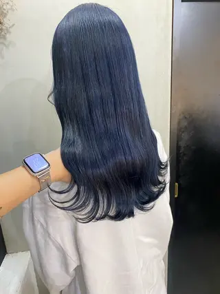 ロング ブリーチなしダブルカ ラー🩶manamiのヘアスタイル