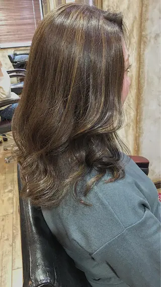 ミディアム カラー ヘアアレンジ 艶髪/韓国レイヤー イノウエヒロキのヘアスタイル