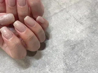 ネイル NINEnami ニュアンスネイルのネイルデザイン