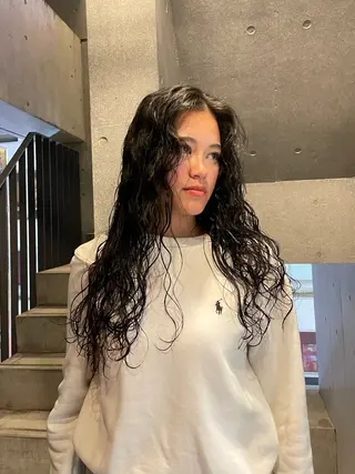 ロング パーマ shoko/ 海外ガール風パーマのヘアスタイル