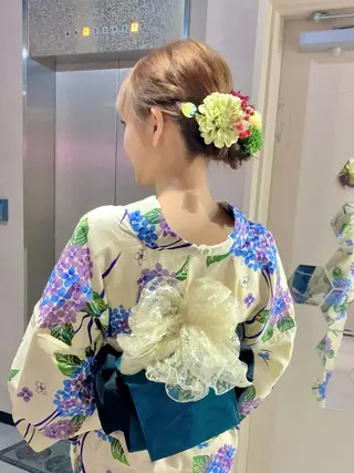 ヘアアレンジ KISS SWAN所属・B E C H I C O〔べち子〕のヘアスタイル