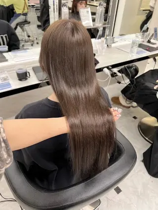 カラー 🪽THEATER 表参道🪽のヘアスタイル