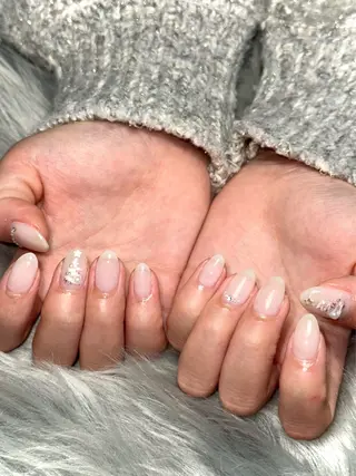 ネイル Momoka 🍑🎀のネイルデザイン