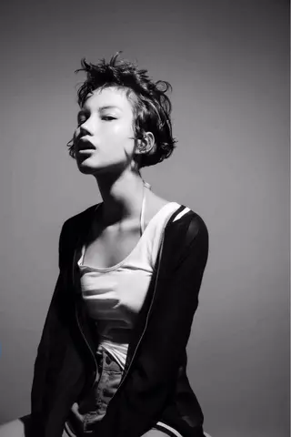 ショート カラー パーマ アドミラルYoshi oのヘアスタイル