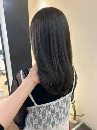 セミロング カラー hub hair レイヤー/透明感のヘアスタイル