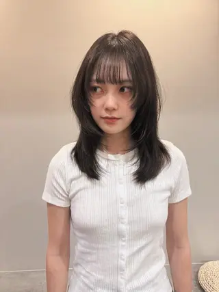 ミディアム 💛🤍U too e’s 鎌倉🧸のヘアスタイル