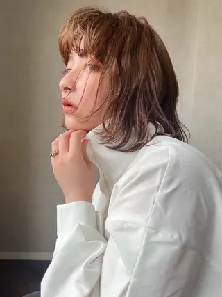 ミディアム 艶髪カラー/レイヤー 🐣kokoro🌸のヘアスタイル