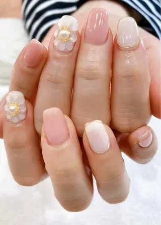 ネイル Nest 平出のネイルデザイン