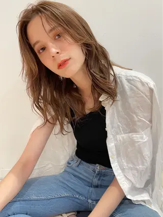 セミロング カラー ヘアアレンジ VIVIE【ヴィヴィ】所属・髪質改善/韓国風 レイヤー/田村祐樹のヘアスタイル