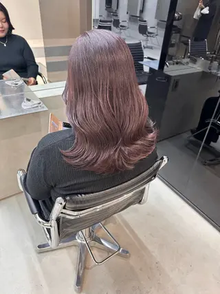 セミロング カラー 染谷 遥花のヘアスタイル