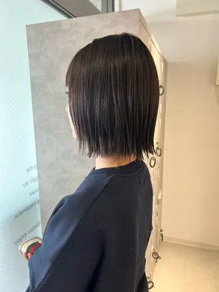 ミディアム Nana/透けカラー ×似合わせカットのヘアスタイル