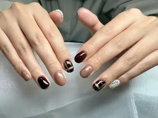 ネイル Kaka_ パラジェル、長さだしのネイルデザイン