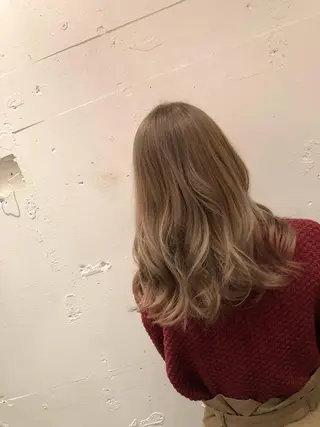 セミロング カラー 小森谷 亮太のヘアスタイル