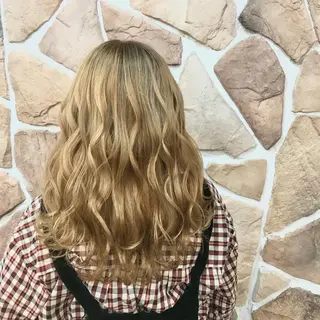 ミディアム カラー エリアNo.1カラー ⭐️hikaru⭐️のヘアスタイル