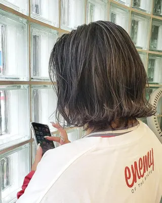 ミディアム カラー arrow🖤 もえみのヘアスタイル