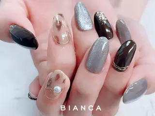 ネイル 🕊️Bianca 児玉🕊️のネイルデザイン