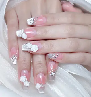 ネイル ネイルサロン Auraのネイルデザイン