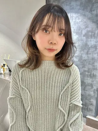 ミディアム カラー レイヤーカット🪄 耳ツボ🎀Ayumiのヘアスタイル