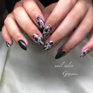 ネイル Gracias. rieのネイルデザイン