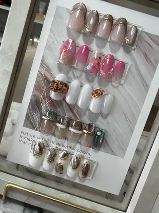 ネイル Luminous ⭐︎のネイルデザイン