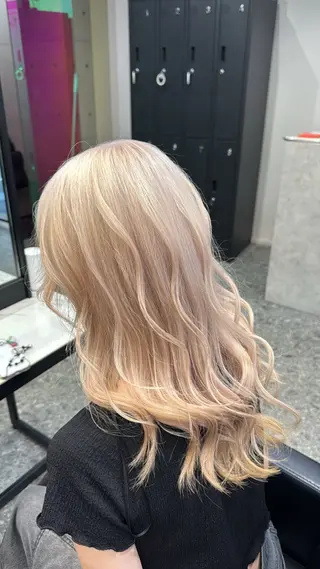 カラー PANUPON所属・🩷暖色/ケアブリー チ/nonoka🎀のヘアスタイル