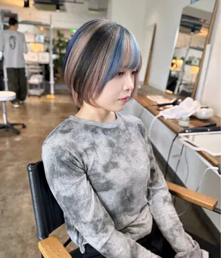 ショート カラー ✨艶ブリーチカラー ✨四ノ宮裕己のヘアスタイル
