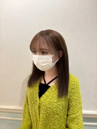 ミディアム カラー 岩崎 玲花のヘアスタイル