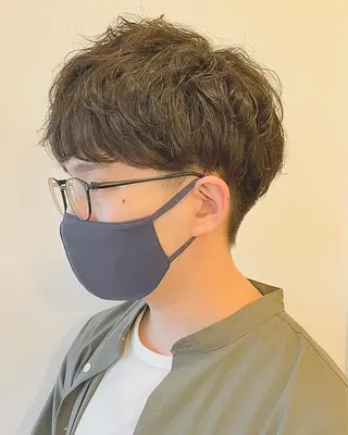 ショート パーマ メンズ 吉田 浩太郎のヘアスタイル