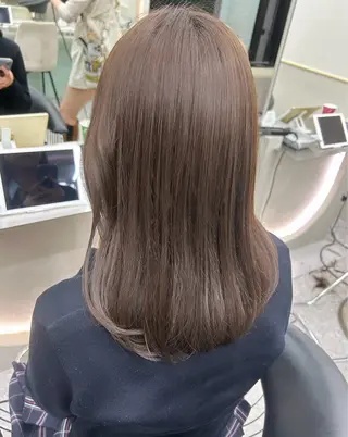 ミディアム カラー ヘアアレンジ fumika🎀 韓国ヘア×ベージュのヘアスタイル