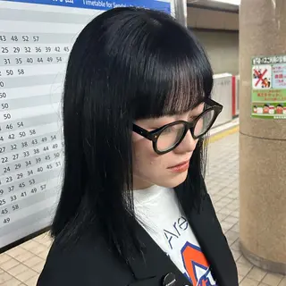 カラー 杏 華のヘアスタイル