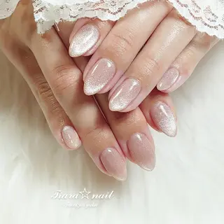 ネイル 高木 彩香のネイルデザイン