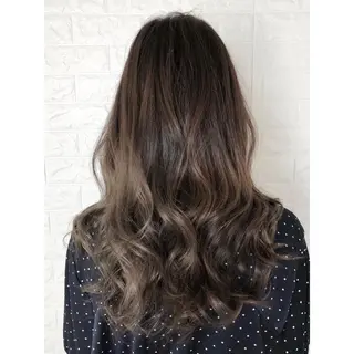 セミロング カラー KIZU 髪質改善 オカルト怪談のヘアスタイル