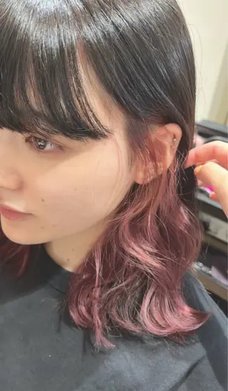 ミディアム 韓国艶カラー🌙 MANAMIのヘアスタイル