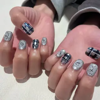 ネイル SHELL NAIL Minamiのネイルデザイン