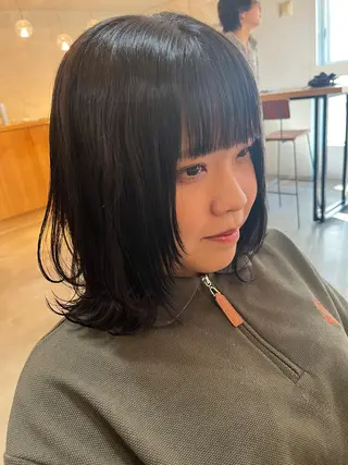 ミディアム 三品 早妃のヘアスタイル